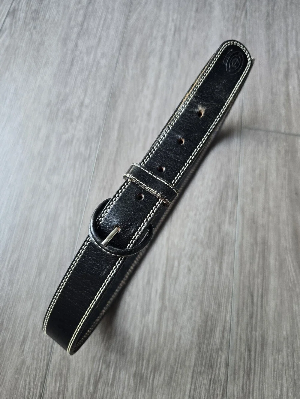Etienne Aigner Black Leather Belt Cream Contrast Stitch Horseshoe Buckle Sz 32